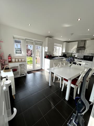 House Near to Co-Op Live and Etihad Stadium