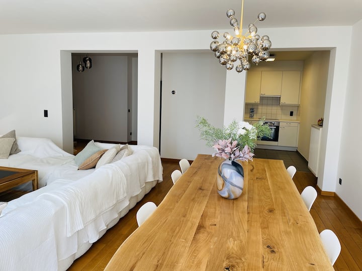 Sunny 3br Apartment In Heart Of Sablon Brussels - Bruxelles
