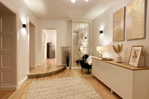 Apartment with kitchen, conservatory, rain shower