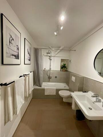 Apartment mit Küche, Wintergarten, Regendusche gallery image 4