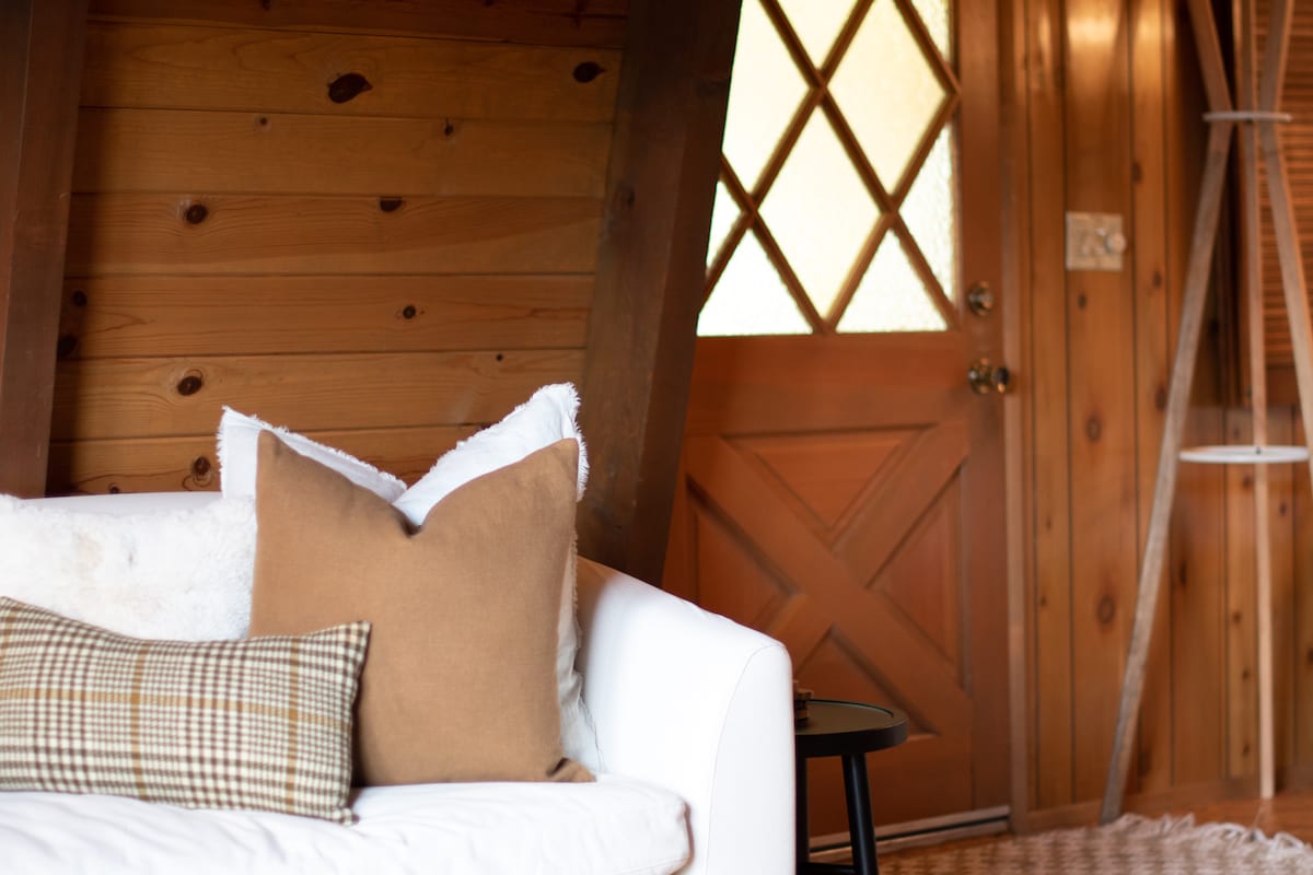 Living space at Skyforest Getaway