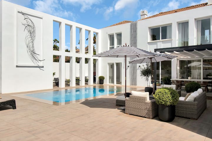 Costa Golf Rentals managed Airbnb listing 1