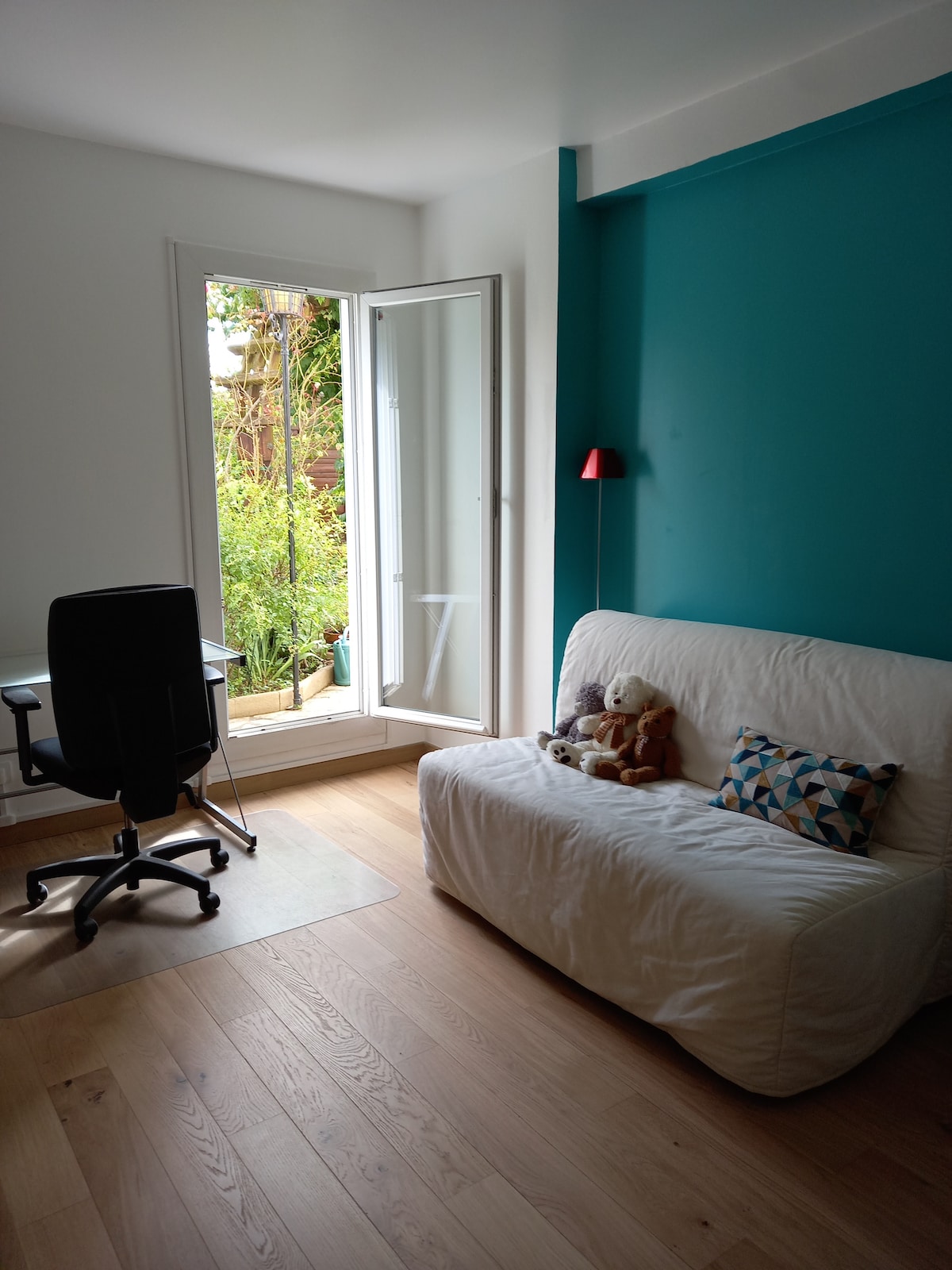 спална соба со канцелариски простор и кауч на спуштање clac 140x190