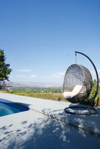 Lux Resort Gorgeous Views & Pool gallery image 3