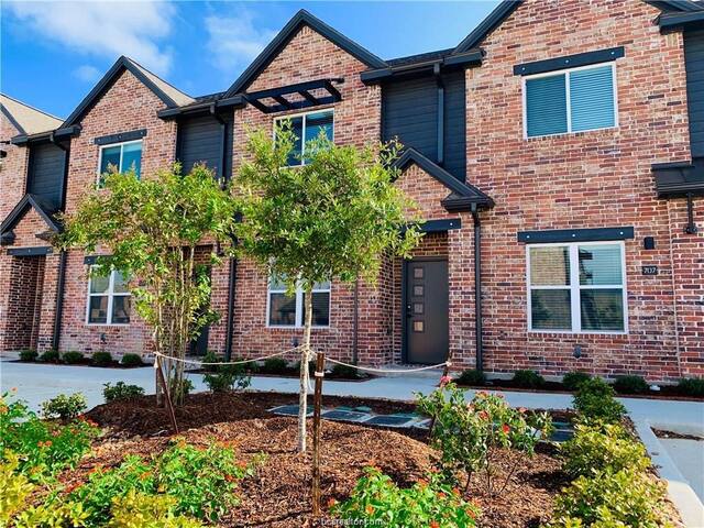 Azure Sky Realty managed Airbnb listing 2