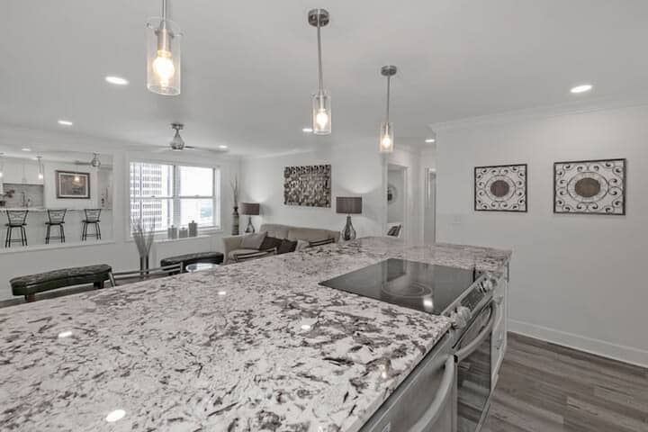 20th Fl Skyline Condo | Walk To Stadiums Sleeps 6 - Atlanta, GA