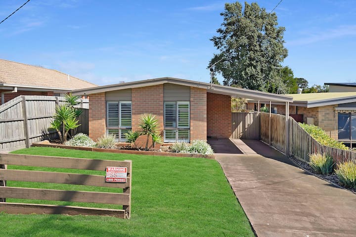 Beach Daze on 8th-short stroll to the Beach