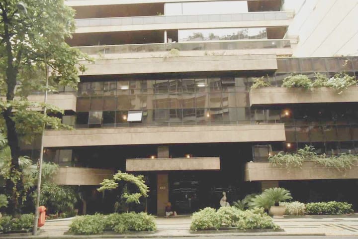 Cinco Quartos Beira Mar Praia de Ipanema