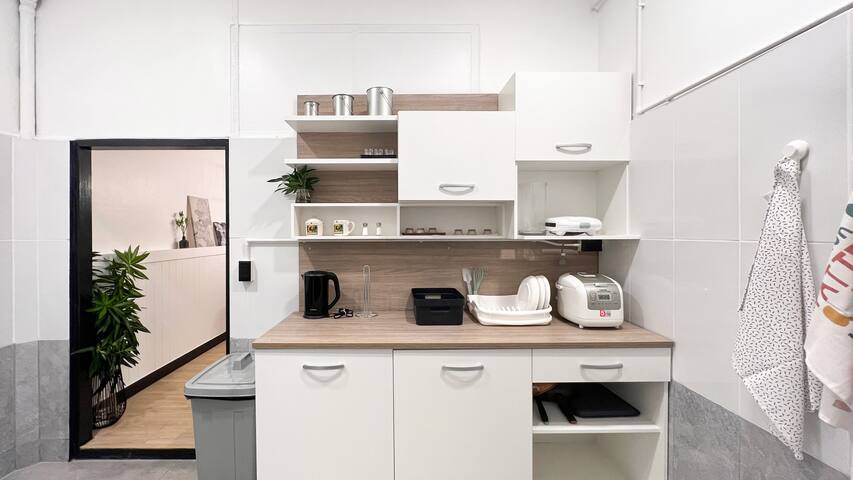 Neveu:The Midori, 5 bedrooms Apt@MRT Sutthisan gallery image 2