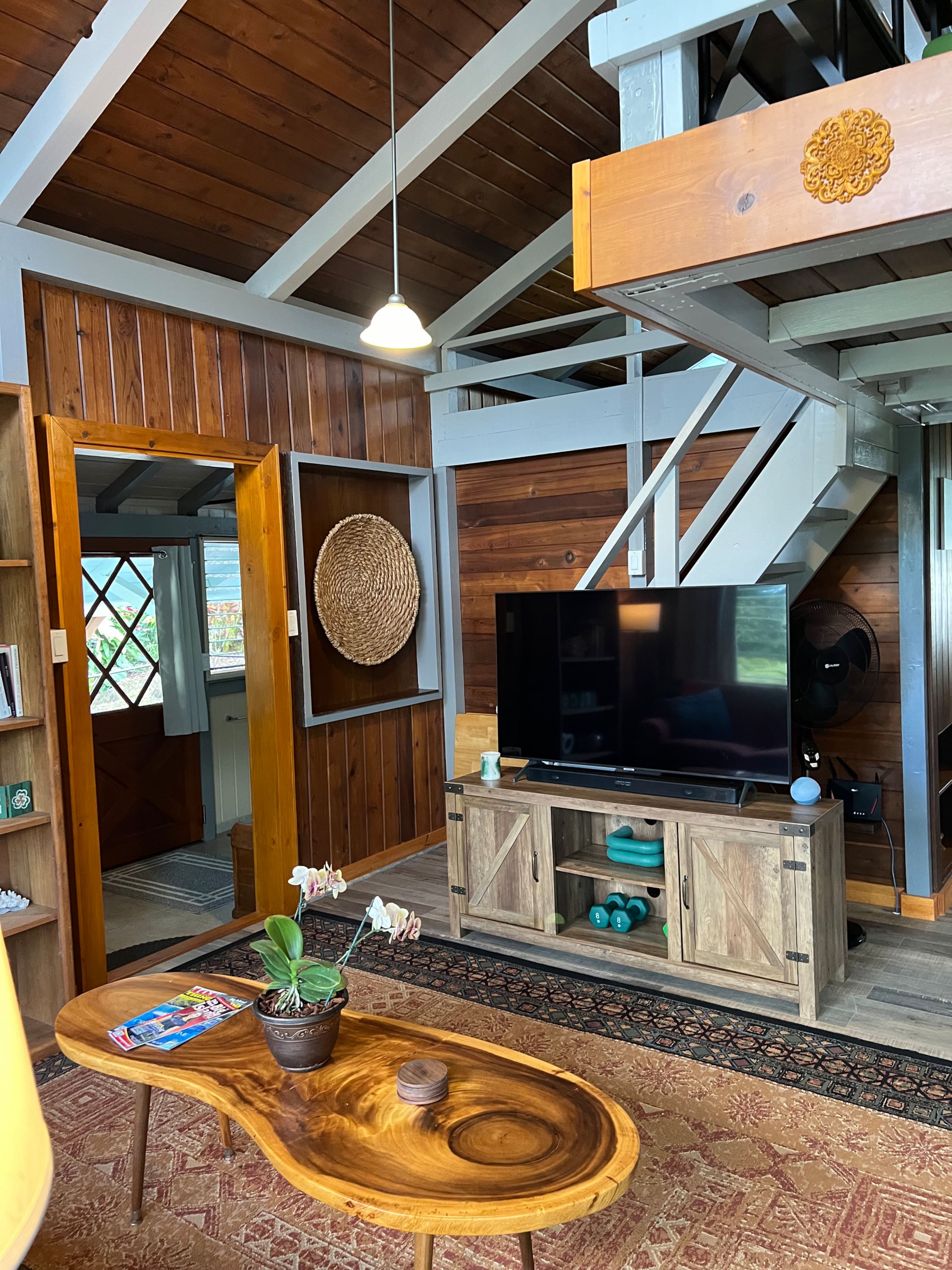 Home in Hilo · ★5.0 · 1 bedroom · 2 beds · 1 private bath - Image 3