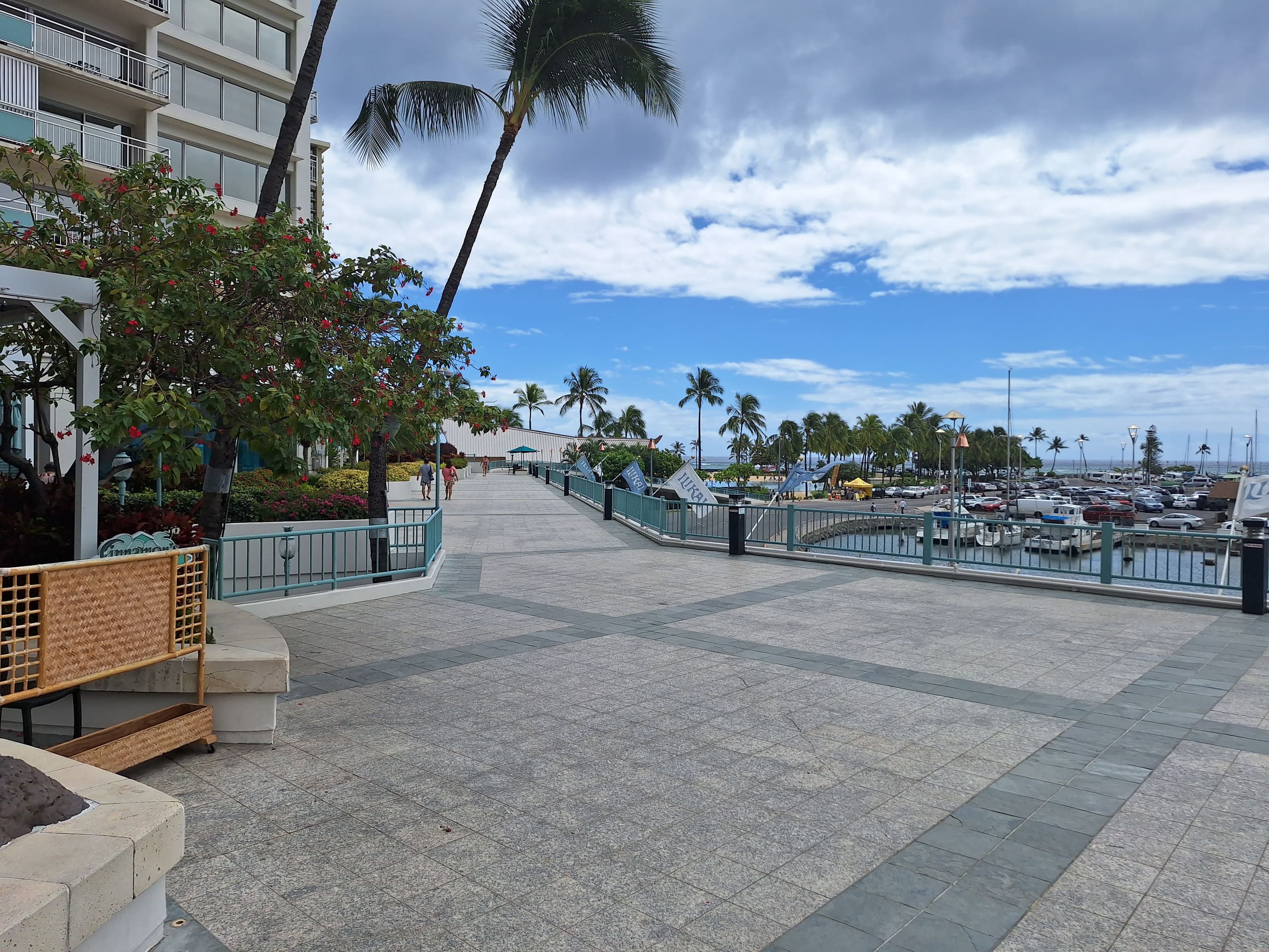 Condo in Honolulu · ★4.78 · 1 bedroom · 2 beds · 1 private bath - Image 15