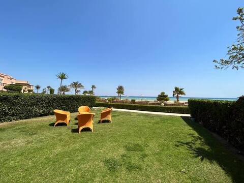Sea front chalet in Empire resort at Ain Sokhna