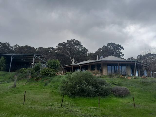 Rose Creek Farm Stay, Williams gallery image 5