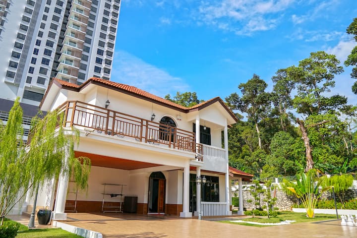 Pool House At Batu Feringghi - Teluk Bahang