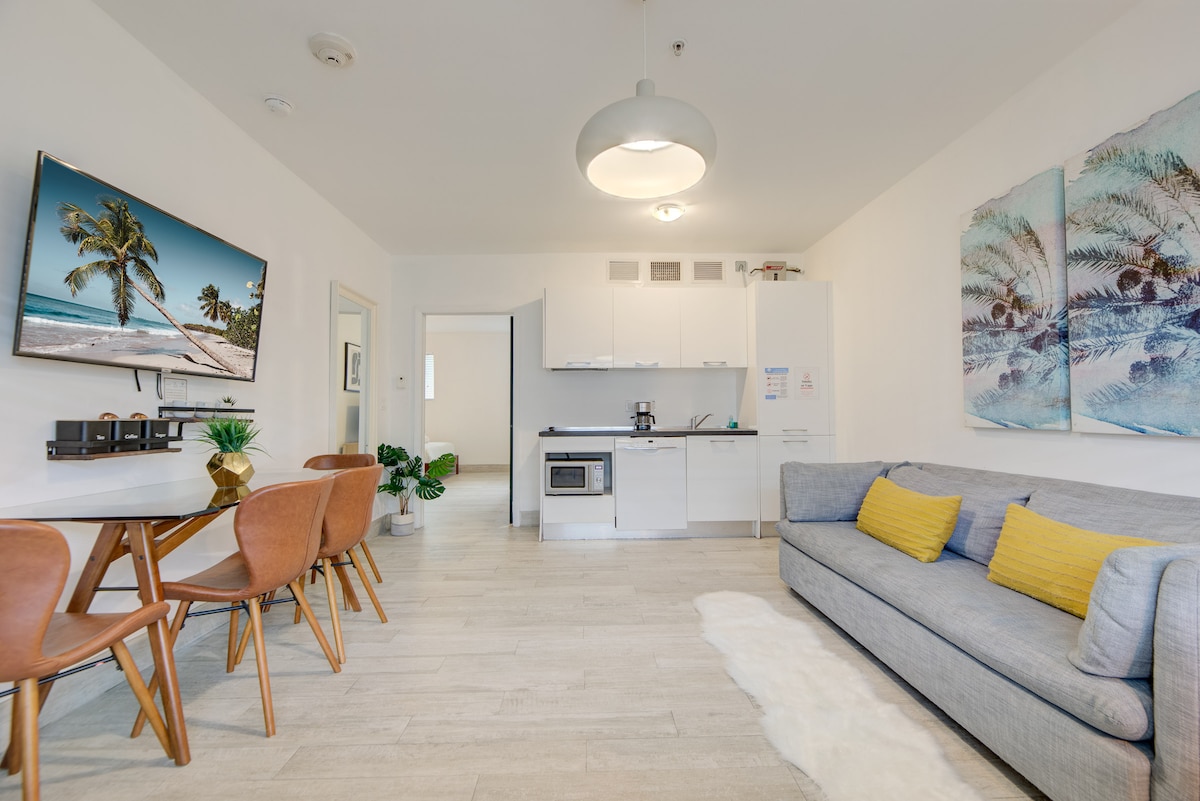 Thumbnail for Miami Beach Pentagon Furnished Rentals
