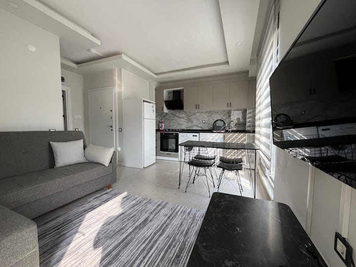 A Flat With Two Rooms Close The Lara Beaches - Antalya
