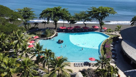 Large Studio Residence within the "Tahiti" Hotel