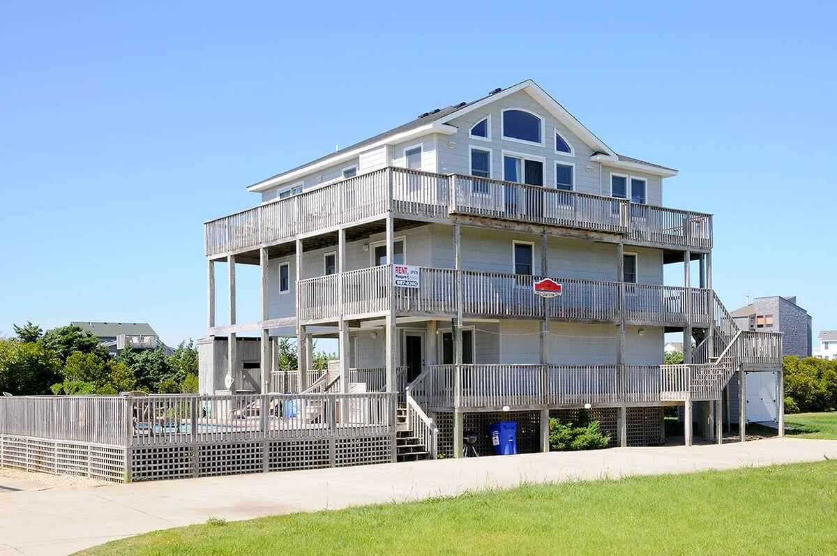 6 BR Home with Private Pool, Beach, Pet Friendly