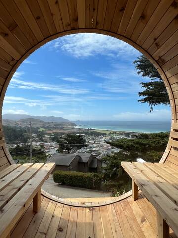 Oceanview Sauna, Hot Tub & Fire Pit Serene Getaway gallery image 2
