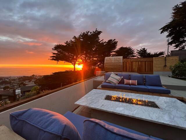 Oceanview Sauna, Hot Tub & Fire Pit Serene Getaway gallery image 4