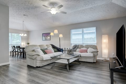 Successful Airbnb property: Space & Shore Retreat/ 3BR Near NASA & Kemah in South Belt / Ellington
