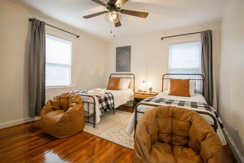 Cozy Mauldin Hill by Brick and Home