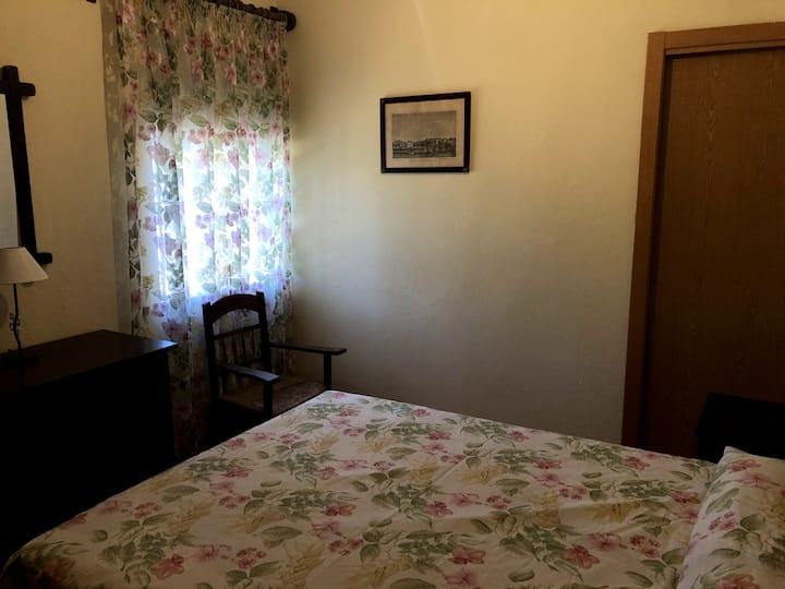 4 - то ОБЩЕЖИТИЕ (двойно легло)