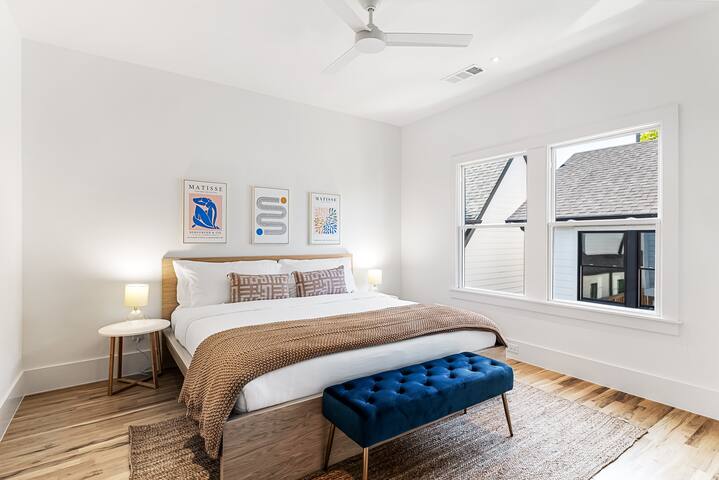 Luxury Modern Home – The Greenville II gallery image 3