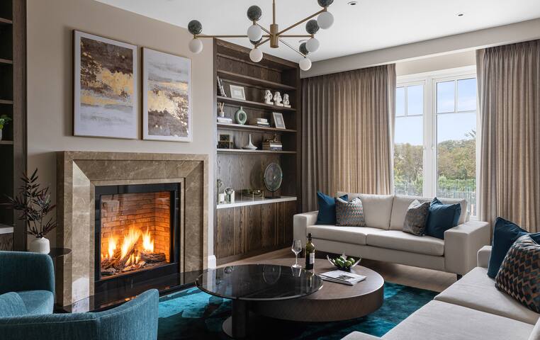 Large Luxury home in Howth gallery image 2