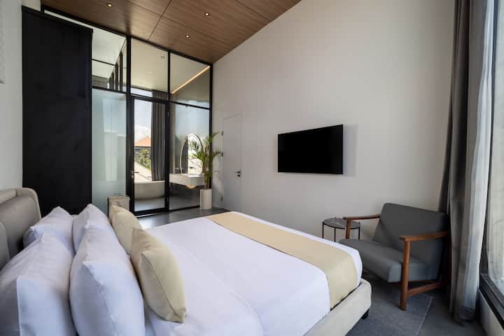 Вила | Премиум спално бельо, сейф в стаята, бюро, работно пространство за лаптоп