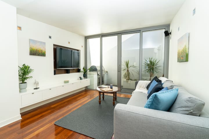 Heritage terrace with mod twist gallery image 4