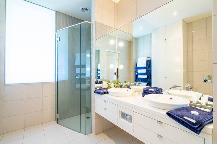 Heritage terrace with mod twist gallery image 2