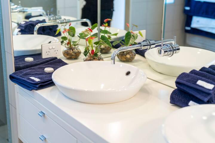 Heritage terrace with mod twist gallery image 3