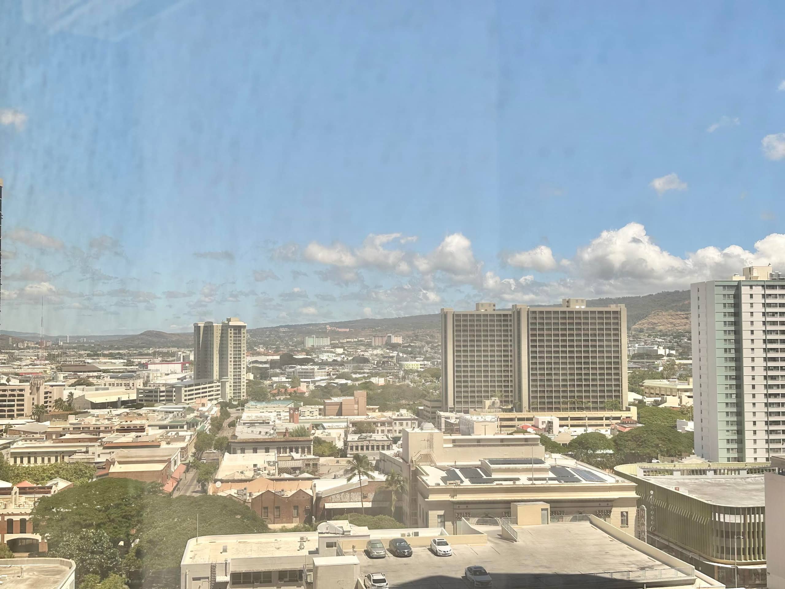Downtown Honolulu 1 Bedroom Suite Executive Centre - Image 10
