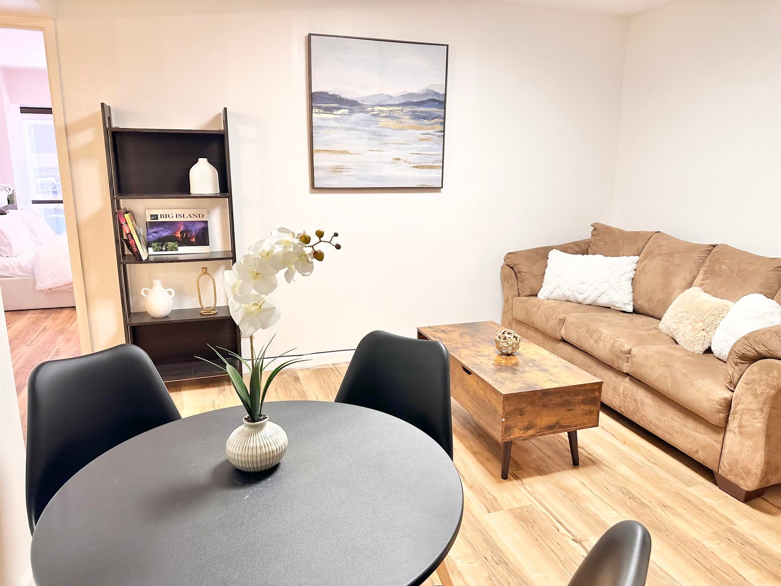 Downtown Honolulu 1 Bedroom Suite Executive Centre - Image 6