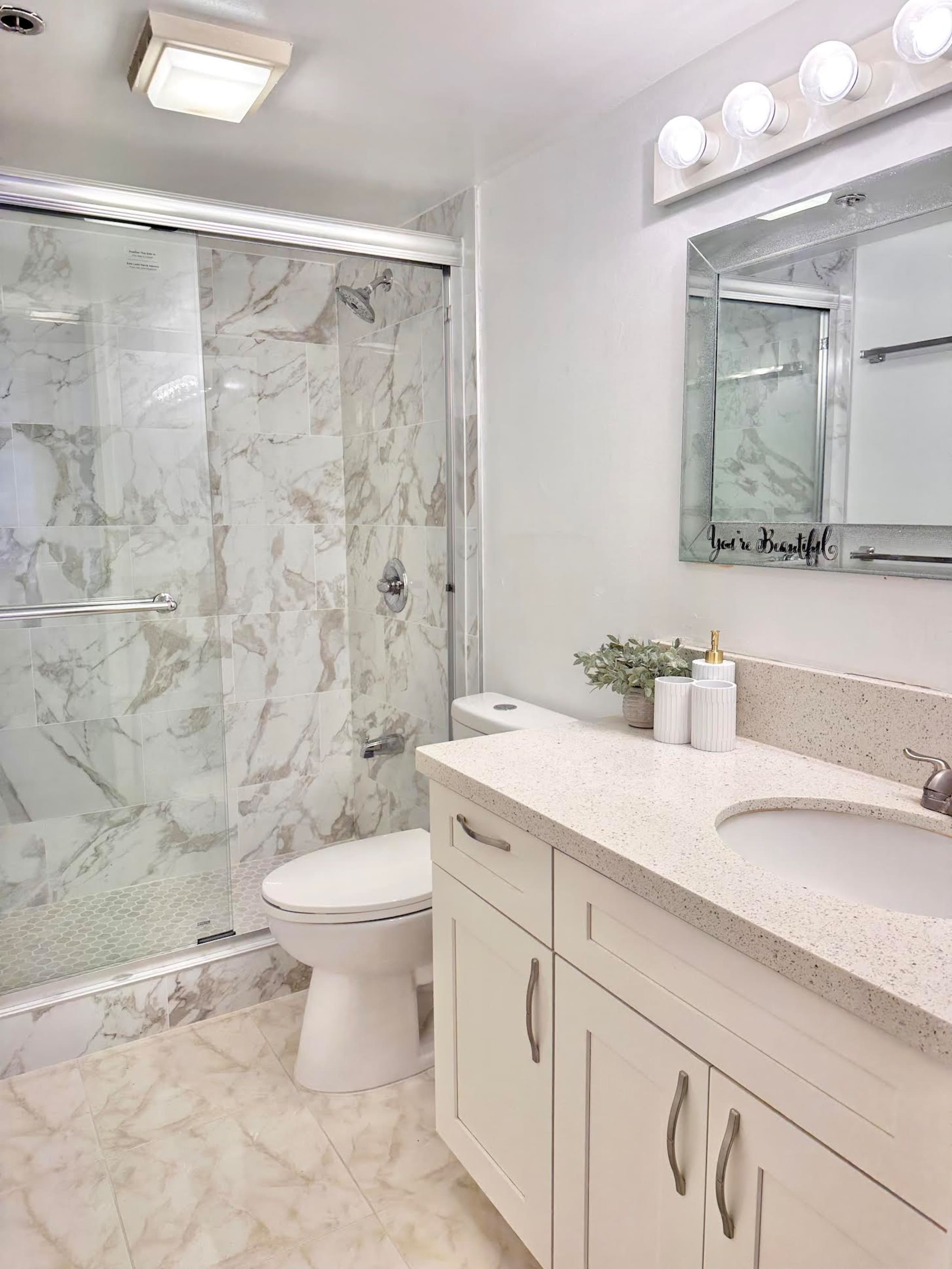 Downtown Honolulu 1 Bedroom Suite Executive Centre - Image 9