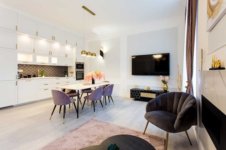 รับชมรายการโปรดของคุณทางสมาร์ททีวีขนาดใหญ่