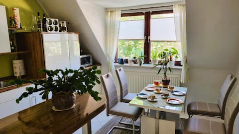 Beliebte Airbnb-Anzeige: Apartment (kitchen & bathroom) near the fair in München