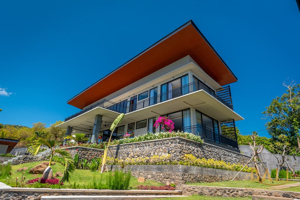 A hilltop villa above Lovina, Lovina, Bali, Indonesia, photo 7 of 10