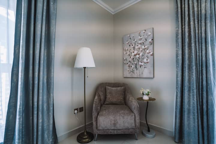 Mirni kutak za čitanje ili meditaciju.




