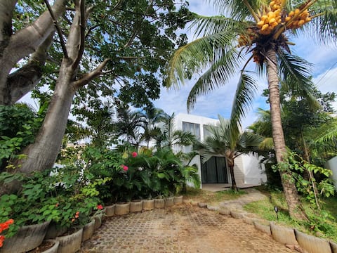 Villa Baobab, cosy and Bain Boeuf Beach 5 min walk