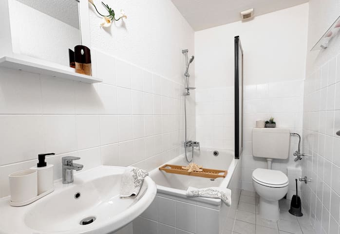VAZ Apartments managed Airbnb listing 1