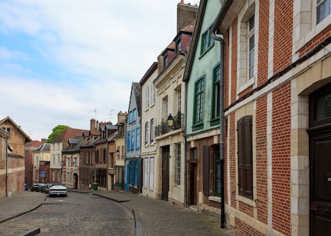 Popular Airbnb listing: At the foot of the cathedral! in Amiens