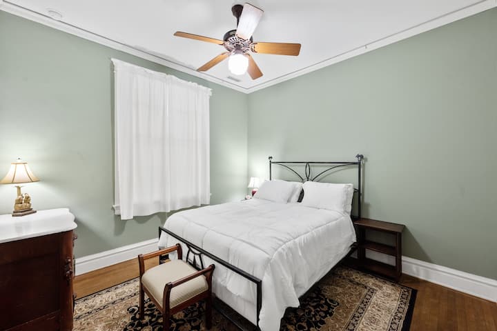 საძინებელი 4