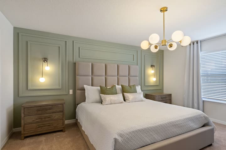 Regal Retreat: King Suite Luxury, TV dhe ambient i qetë për net të qeta