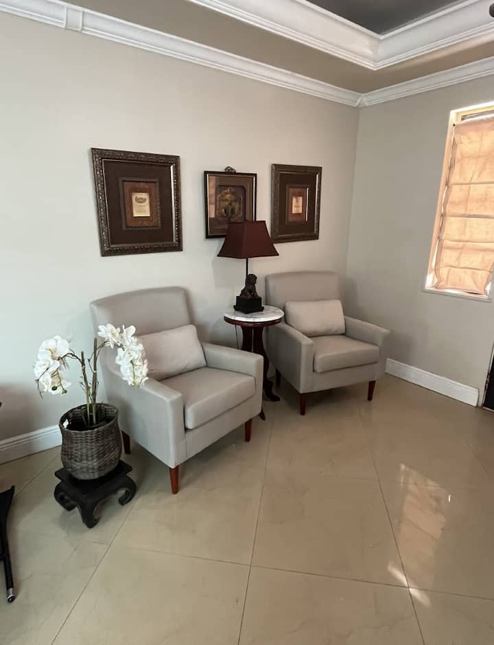 Cozy 4 Bedroom Villa In Heart Of Little Havana - Miami, FL
