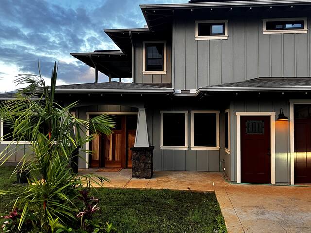 Queens Bath House, 100 steps to Trailhead gallery image 4