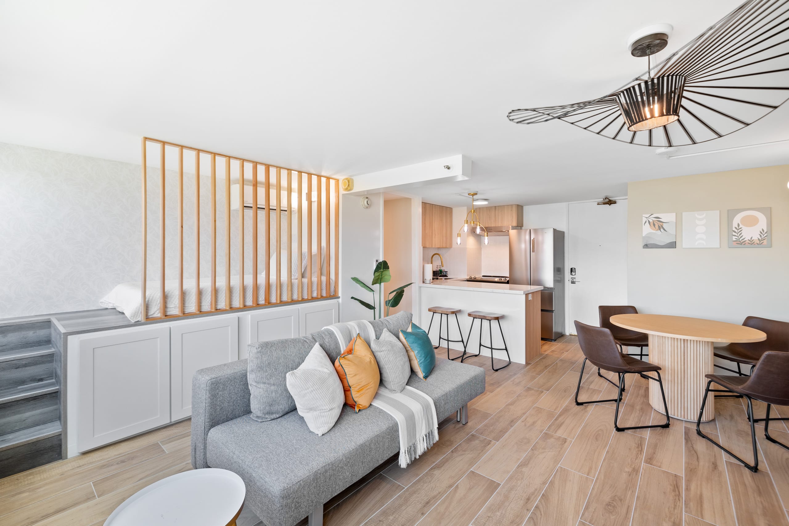 Condo in Honolulu · ★4.94 · 1 bedroom · 3 beds · 1 private bath - Image 8