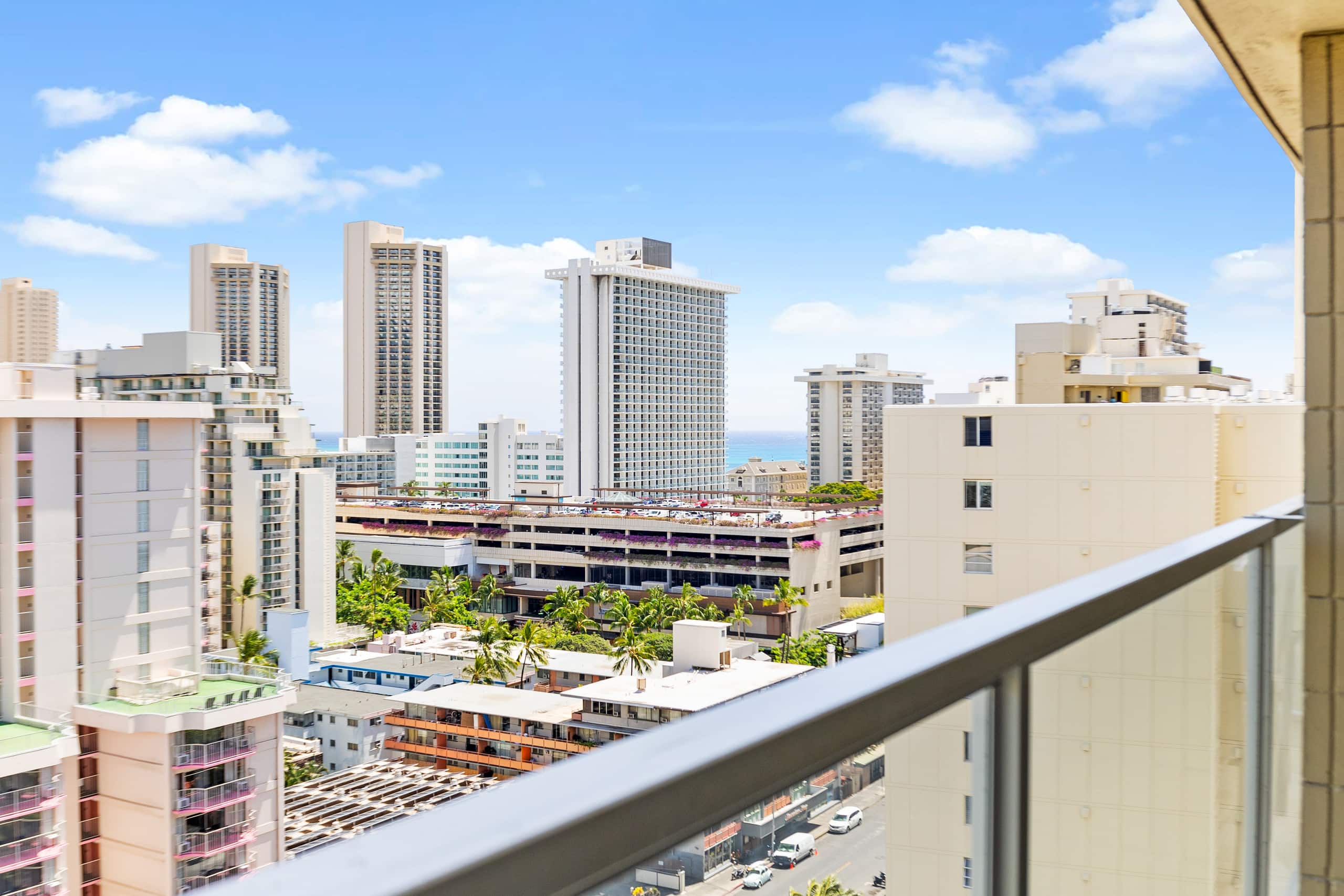 Condo in Honolulu · ★4.94 · 1 bedroom · 3 beds · 1 private bath - Image 30