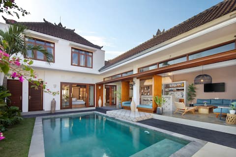 Gorgeous 6 beds/14 pax in the heart of Seminyak